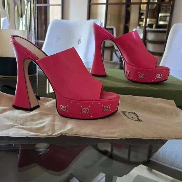 Gucci Malaga Kid Sandals - Picture 2 of 8